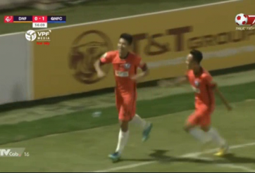 VIDEO: Pha ghi bàn dũng mãnh của Đức Chinh vs Quảng Nam