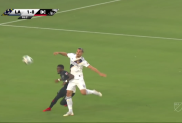 VIDEO: Ibrahimovic ghi bàn đẳng cấp ở vòng 17 MLS