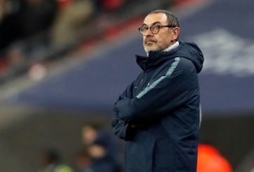 Sau vụ Kepa, HLV Sarri nói về tương lai tại Chelsea