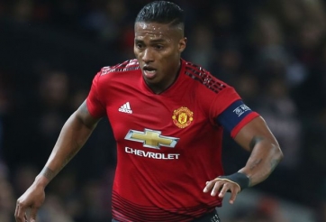 Chuyển nhượng sáng 18/3: Hậu vệ M.U được nhiều CLB săn đón