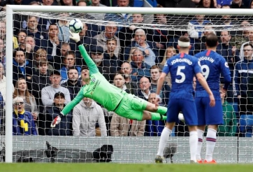 VIDEO: Pha cứu thua của Kepa đẹp nhất vòng 37 Ngoại hạng Anh