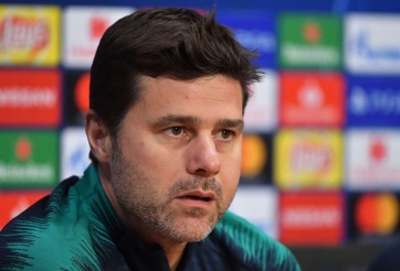 Pochettino tức giận bỏ họp báo khi được hỏi về Kane
