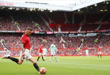 VIDEO: Pha solo ghi bàn tuyệt hảo của David Beckham 