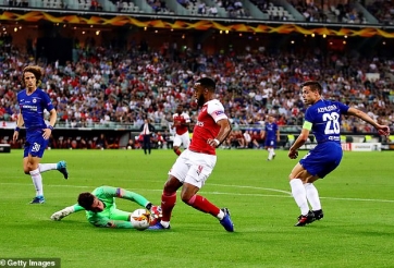 'Arsenal đã bị đánh cắp một quả penalty' 