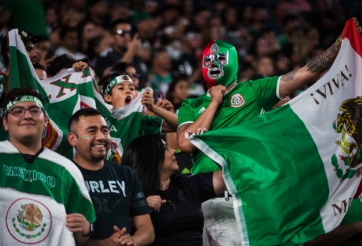 Mexico tạo cơn mưa bàn thắng trong ngày vượt qua vòng bảng