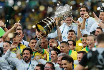 Chùm ảnh tân vương Brazil rạng rỡ ăn mừng chức vô địch Copa lần thứ 9