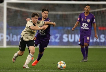 VIDEO: Màn ra mắt MU tuyệt hảo của tân binh Daniel James 