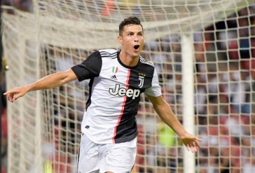 HLV Sarri: 'Ronaldo sẽ không chơi tiền đạo cắm!'