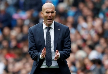 Tiết lộ sốc! Zidane không nhìn mặt cầu thủ sau thảm bại 3-7