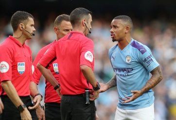 Mất bàn thắng, sao Man City chỉ trích VAR thậm tệ