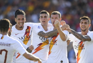 Rời MU, Smalling lập kỉ lục ấn tượng trong màu áo Roma