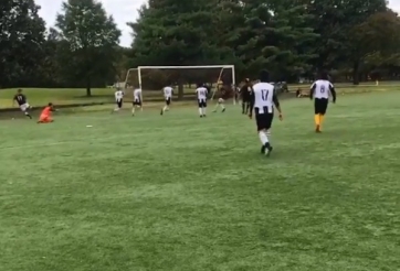 Kiến tạo sau màn solo từ sân nhà, gặp đúng đồng đội 'sút như phá' 