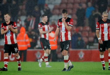 Thua thảm 9-0, cả đội Southampton nghĩ ra cách tự phạt mình 