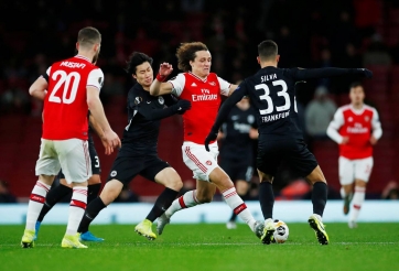 Arsenal đứng trước nguy cơ bị loại sau trận thua thất vọng