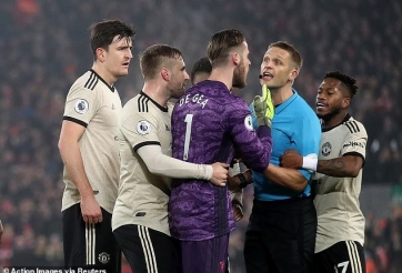 MU chính thức nhận trừng phạt sau trận thua Liverpool 