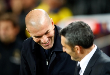 Zidane góp lời giữa 'tâm bão Messi - Abidal' 