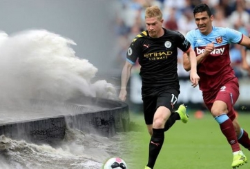 Man City vs West Ham đau đầu lựa chọn ngày đá bù sau bão