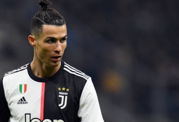 Trở lại từ năm 2019, sao Arsenal tái hiện hình ảnh Ronaldo