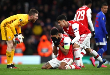 Á quân Europa League gục ngã trước thần thoại Hy Lạp của Olympiakos