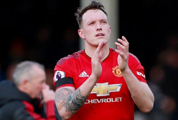 Chuyển nhượng tối 15/3: Rời MU, Phil Jones có bến đỗ mới?