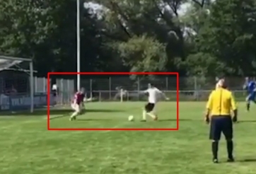 VIDEO: Thủ môn cản 'liên hoàn sút' sau cú đẩy penalty xuất thần