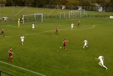 VIDEO: Đã mắt với màn phối hợp ghi bàn như Barca của đội bóng nghiệp dư