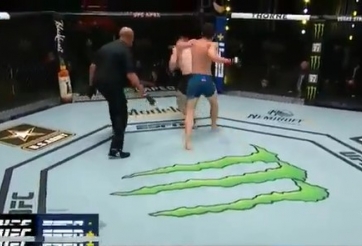 Võ sĩ trả giá đắt vì đang đánh bỗng quay lưng đi