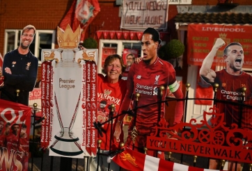 Hàng loạt CLB Anh nhận tiền từ Liverpool sau chức vô địch