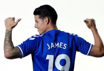 VIDEO: James Rodriguez lập siêu phẩm trong buổi tập đầu của Everton