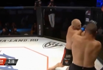 VIDEO: 'Lính dù' tuổi tứ tuần ra tay đấm ngất đối thủ 100kg