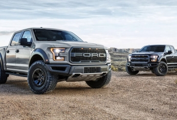 Donald Trump muốn 'bán chó Ngao cho người Tây Tạng'