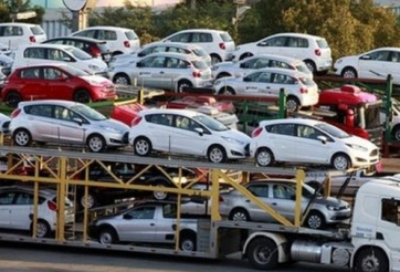 Xe nhập giảm trăm triệu đồng, ô tô ngoại đổ về Việt Nam