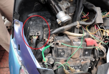 Cảnh giác: Trộm IC xe Honda Lead trong đúng 1 giây