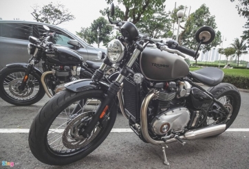 'Soi' môtô Triumph nửa tỷ đồng của Cường Đô La
