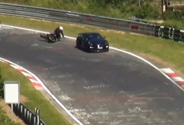 Vụ tai nạn đang làm cộng đồng mạng tranh cãi