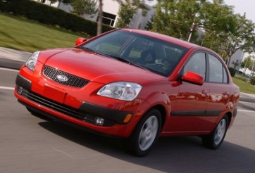 Những xe ô tô cũ tuyệt đối không nên mua dù giá 'rẻ như cho'