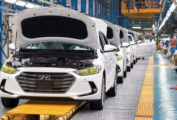 Ô tô nhập hết thời giảm giá, xe nội địa giá rẻ tha hồ mua