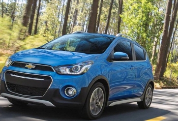 Ô tô cỡ nhỏ ngày càng rẻ: 400 triệu cả nhà đi xe hơi