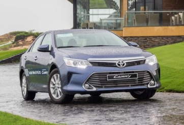 Toyota tiếp tục 'đại hạ giá' xe lần 2 trong tháng