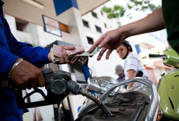 Chính thức: Giá xăng dầu tăng lần thứ 4 liên tiếp