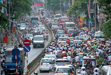 Người dân có thể ngồi nhà nộp phí trước bạ, ô tô xe máy 