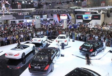 Từ nay đến cuối năm, giá ô tô sẽ còn giảm tiếp