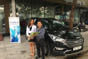 Hyundai bán được gần 800 xe SantaFe trong tuần đầu giảm giá