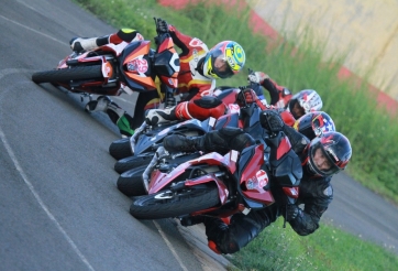 “Nhuộm khói” xứ sở hoa sen