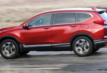 Ô tô SUV 7 chỗ ồ ạt ra mẫu mới: Vỡ mộng giảm giá 2018