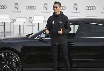 Cristiano Ronaldo và dàn sao Real Madrid được tặng xe sang