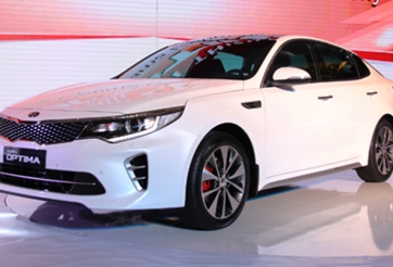 Ô tô Kia giảm 80 triệu, hàng tồn 'down' giá cuối năm