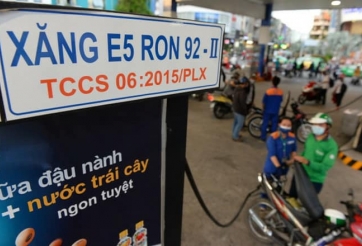 Xăng A95 tăng giá, dư luận “đổ lỗi” cho xăng E5