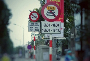 Hà Nội: Cấm Uber, Grab theo giờ ở 13 tuyến phố