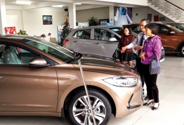 Ô tô ngoại ngừng xuất khẩu vào Việt Nam: Điều gì đang xảy ra